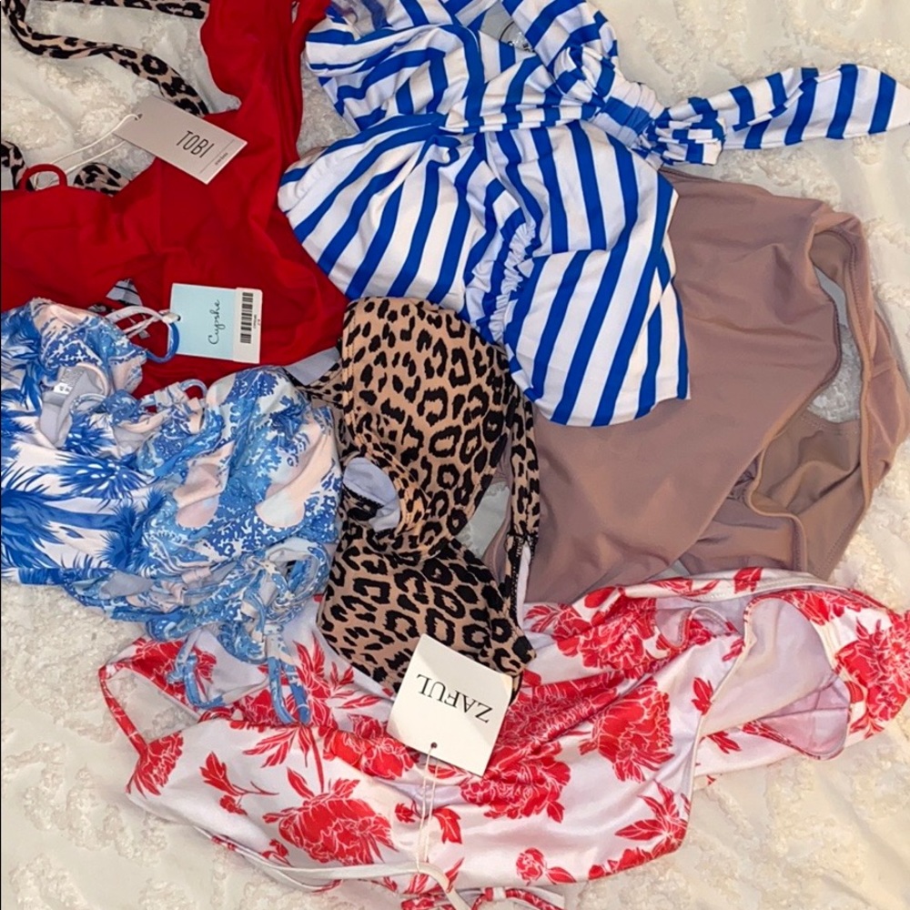 Lot of 6 one-piece swim